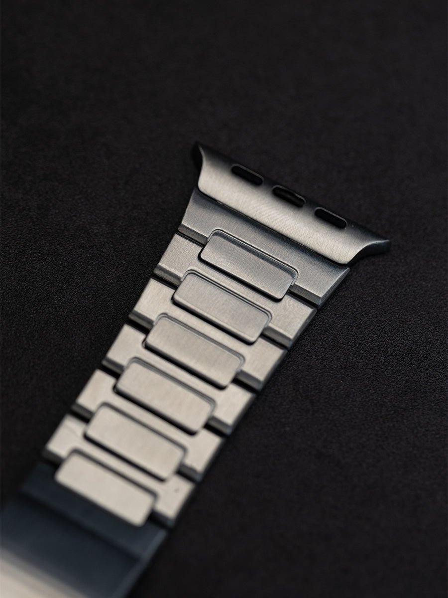 Old Money Luxurious Titanium Band - Image 5