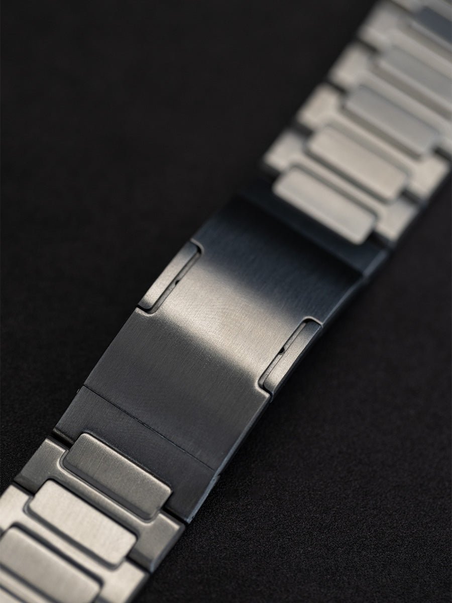 Old Money Luxurious Titanium Band - Image 2